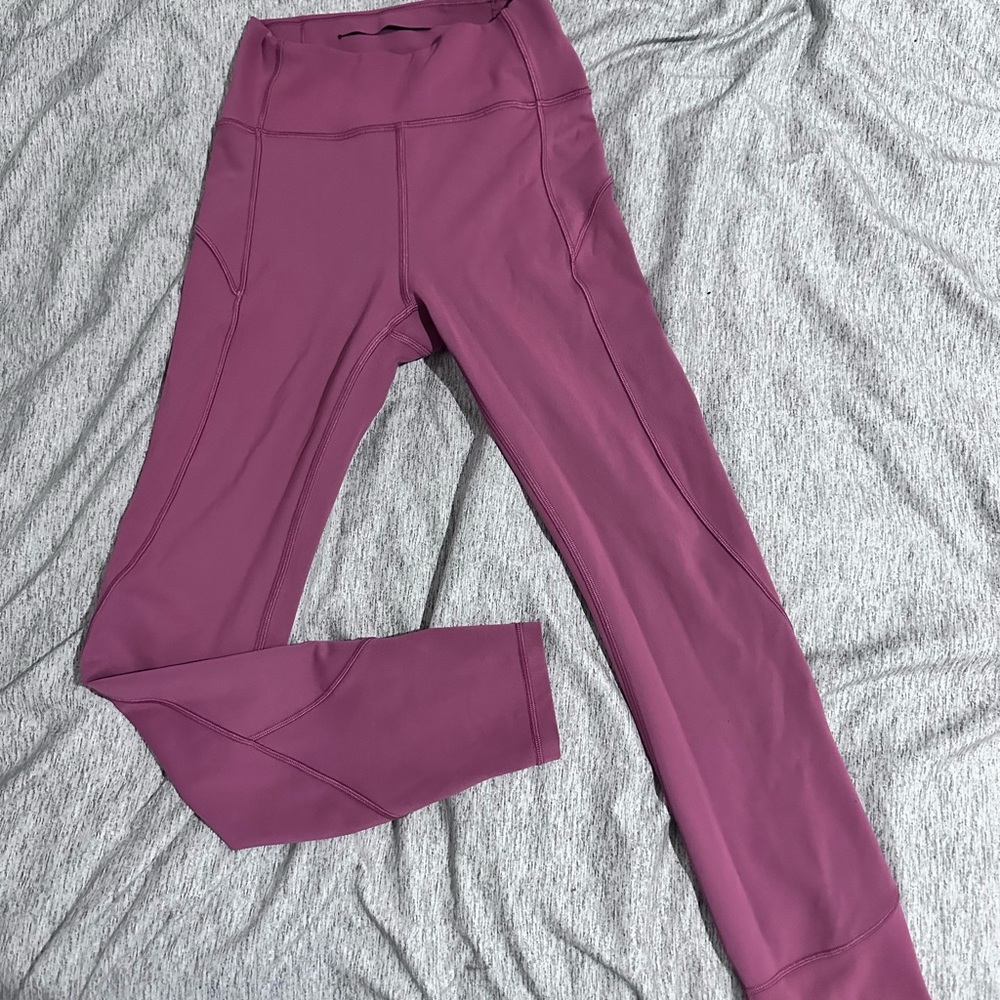 25” inseam Lululemon legging